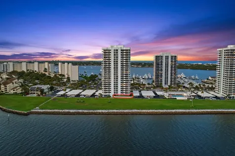 123 Lakeshore Drive North Palm Beach FL 33408