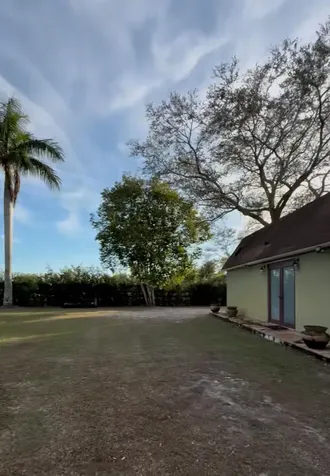 16098 Deer Path Lane Wellington FL 33470