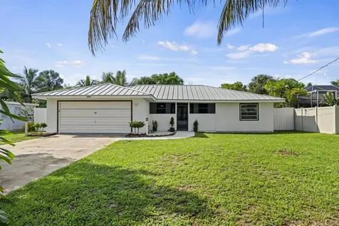 1915 Eucalyptus Avenue Fort Pierce FL 34949