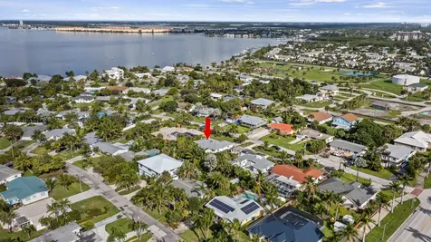 1915 Eucalyptus Avenue Fort Pierce FL 34949