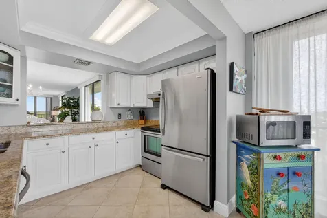 5059 N Highway A1a Hutchinson Island FL 34949