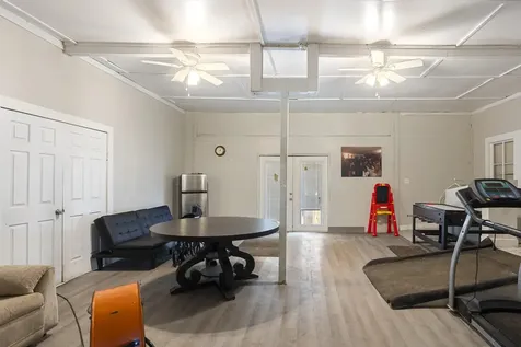 618 W Washington Street Quincy FL 32351