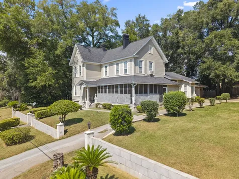 618 W Washington Street Quincy FL 32351