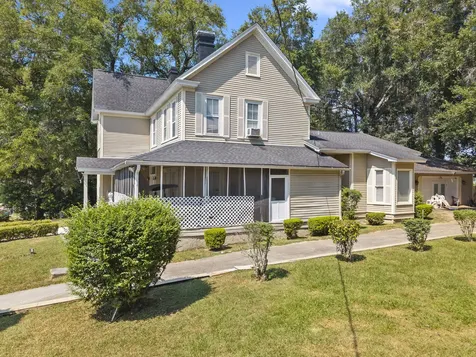 618 W Washington Street Quincy FL 32351