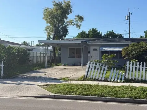 1005 12th Avenue Lake Worth Beach FL 33460