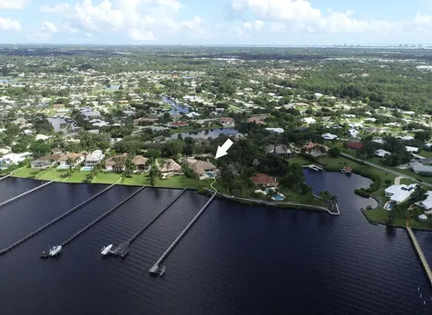 2690 Nw Collins Cove Road Stuart FL 34994