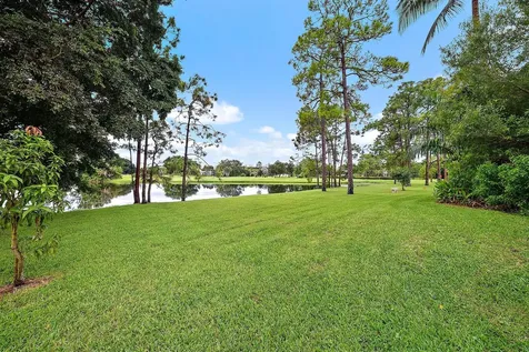 7730 Woodsmuir Drive Palm Beach Gardens FL 33412