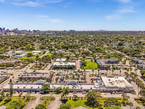 Hallandale Beach FL 33009