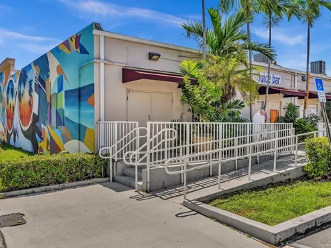 Hallandale Beach FL 33009