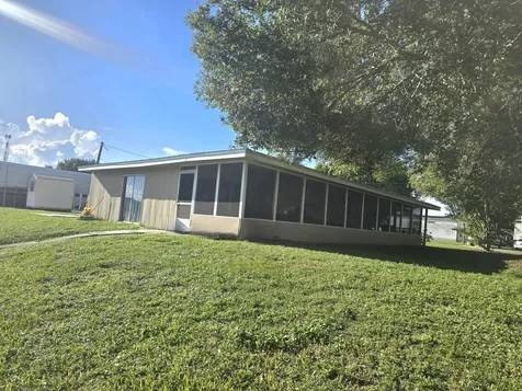 2612 Se 29th Street Okeechobee FL 34974