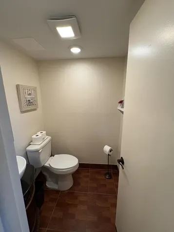 23 Flanders A Delray Beach FL 33484