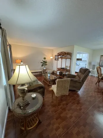 23 Flanders A Delray Beach FL 33484
