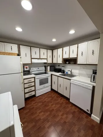 23 Flanders A Delray Beach FL 33484