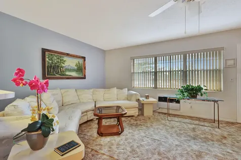 158 Norwich G West Palm Beach FL 33417