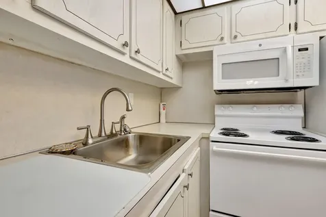 158 Norwich G West Palm Beach FL 33417