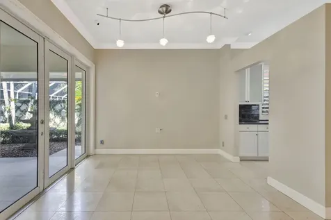 229 E Tall Oaks Circle Palm Beach Gardens FL 33410