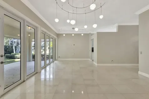 229 E Tall Oaks Circle Palm Beach Gardens FL 33410