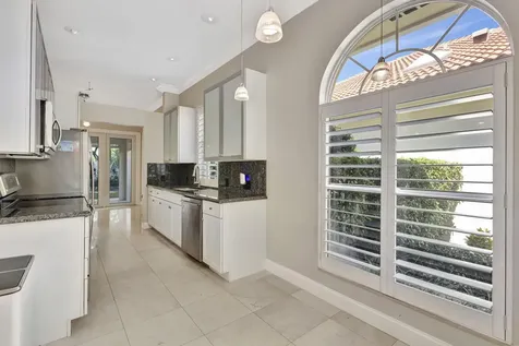 229 E Tall Oaks Circle Palm Beach Gardens FL 33410