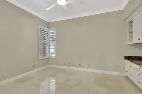 229 E Tall Oaks Circle Palm Beach Gardens FL 33410