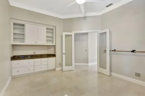 229 E Tall Oaks Circle Palm Beach Gardens FL 33410