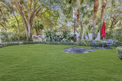 229 E Tall Oaks Circle Palm Beach Gardens FL 33410