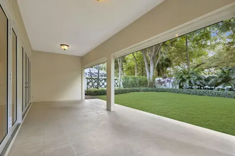 229 E Tall Oaks Circle Palm Beach Gardens FL 33410