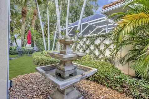 229 E Tall Oaks Circle Palm Beach Gardens FL 33410