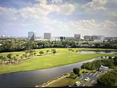 2425 Presidential Way West Palm Beach FL 33401
