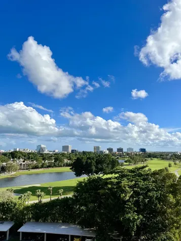 2425 Presidential Way West Palm Beach FL 33401