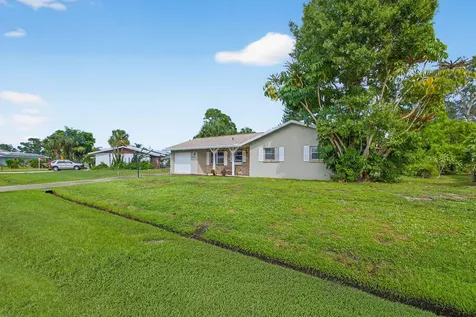 607 Se Forgal Street Port Saint Lucie FL 34983