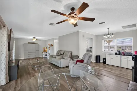 607 Se Forgal Street Port Saint Lucie FL 34983