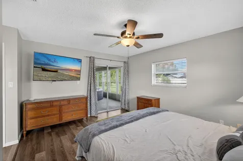 607 Se Forgal Street Port Saint Lucie FL 34983