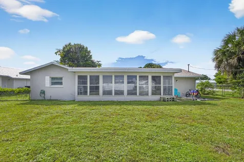 607 Se Forgal Street Port Saint Lucie FL 34983