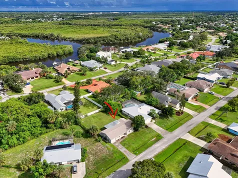 607 Se Forgal Street Port Saint Lucie FL 34983