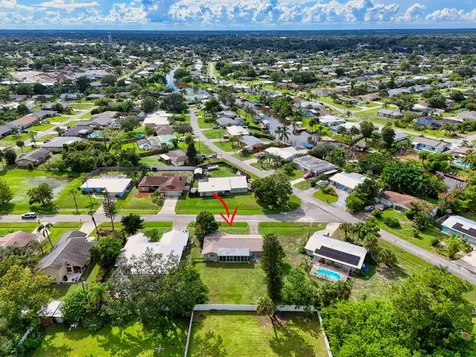 607 Se Forgal Street Port Saint Lucie FL 34983