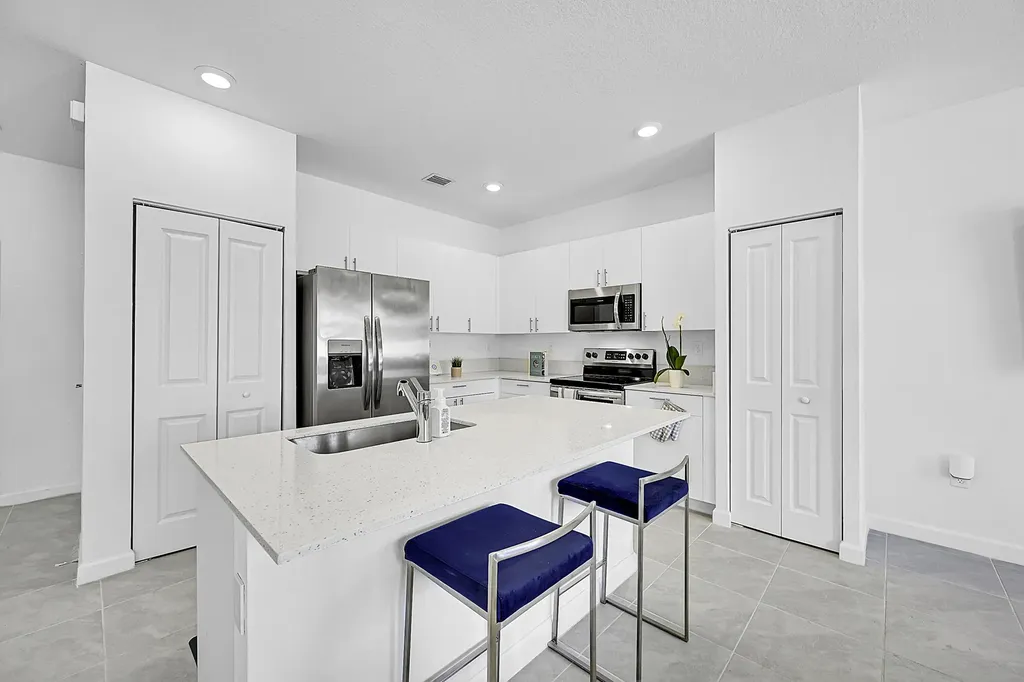 20357 Nw 4th Path Miami Gardens FL 33169