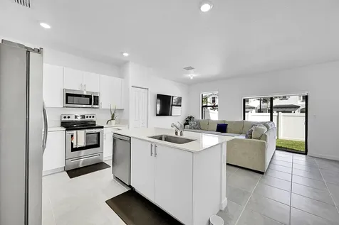20357 Nw 4th Path Miami Gardens FL 33169