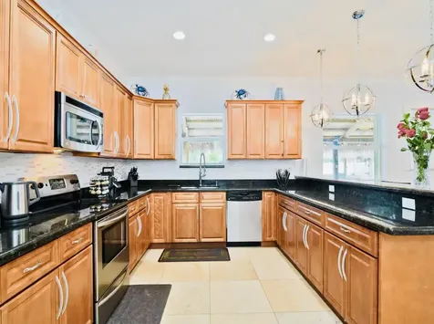 420 Sw 1st Avenue Boynton Beach FL 33435