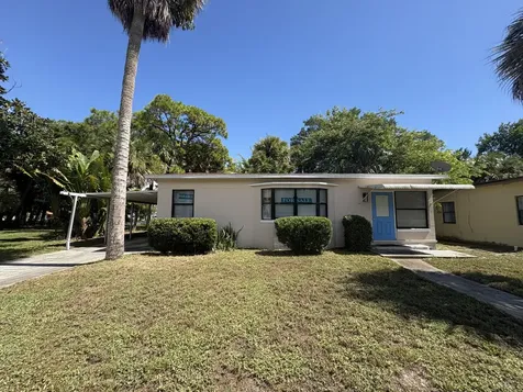 1010 Mayflower Road Fort Pierce FL 34950