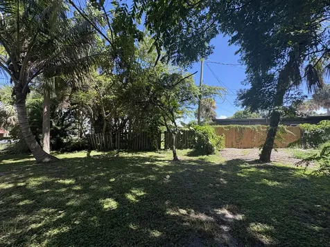 1010 Mayflower Road Fort Pierce FL 34950