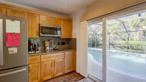 634 W Lakewoode Circle Delray Beach FL 33445