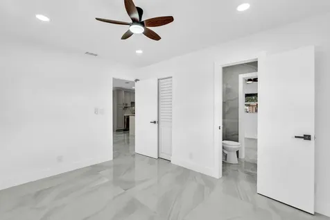 4040 Ne 4th. Avenue Deerfield Beach FL 33064