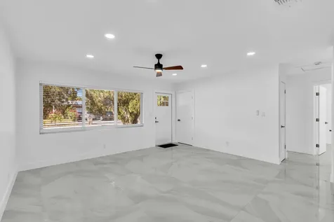 4040 Ne 4th. Avenue Deerfield Beach FL 33064