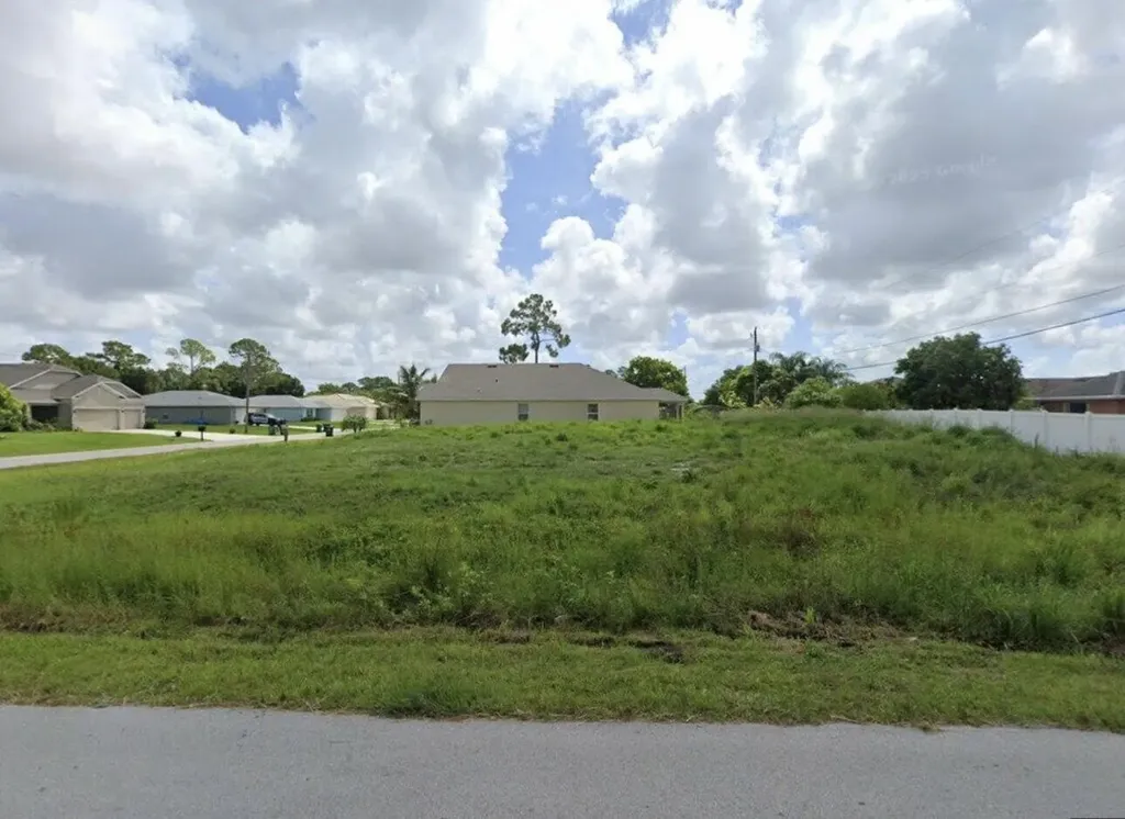 4001 SW Haycroft Street Port Saint Lucie FL 34953