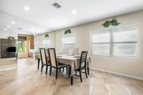 1710 N Lakefield North Court Wellington FL 33414