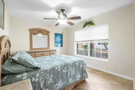 1710 N Lakefield North Court Wellington FL 33414