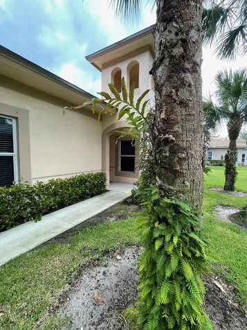 1833 Pelican B2 Drive Fort Pierce FL 34982