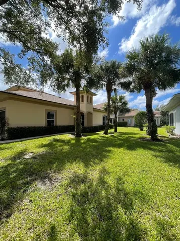 1833 Pelican B2 Drive Fort Pierce FL 34982