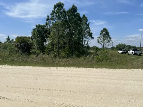17616 NW 300th Street Okeechobee FL 34972