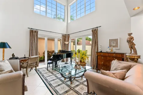 53 Via Del Corso Palm Beach Gardens FL 33418